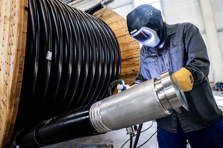 Cryogenic Piping for a Space Project