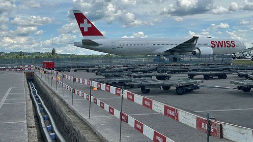 BRUGG Pipes installerer ny varmeledning i Zürich Lufthavn under igangværende flydrift